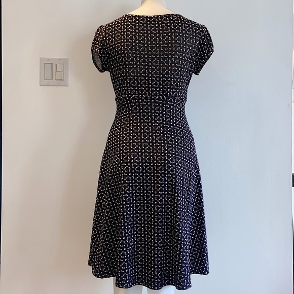 Classy Black & Pale Pink Dotted Puff Sleeve Belted Mid-length Dress - Picture 9 of 9